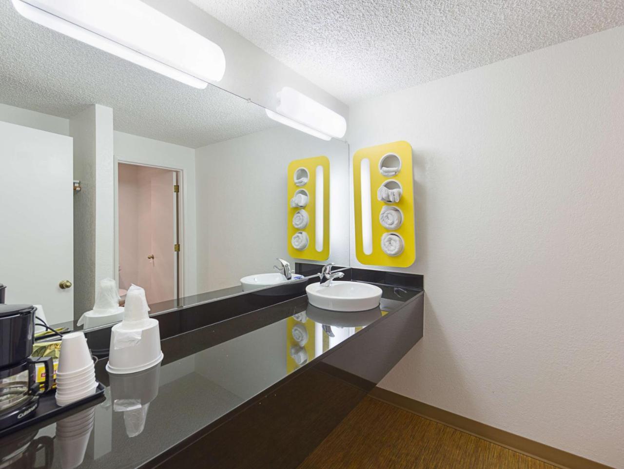 Motel 6 Gold Beach Eksteriør billede